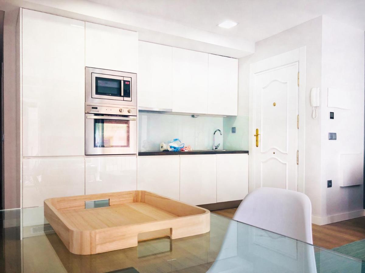 Apartamento En Pleno Centro Al Lado Catedral. Wifi. Appartement Burgo Buitenkant foto