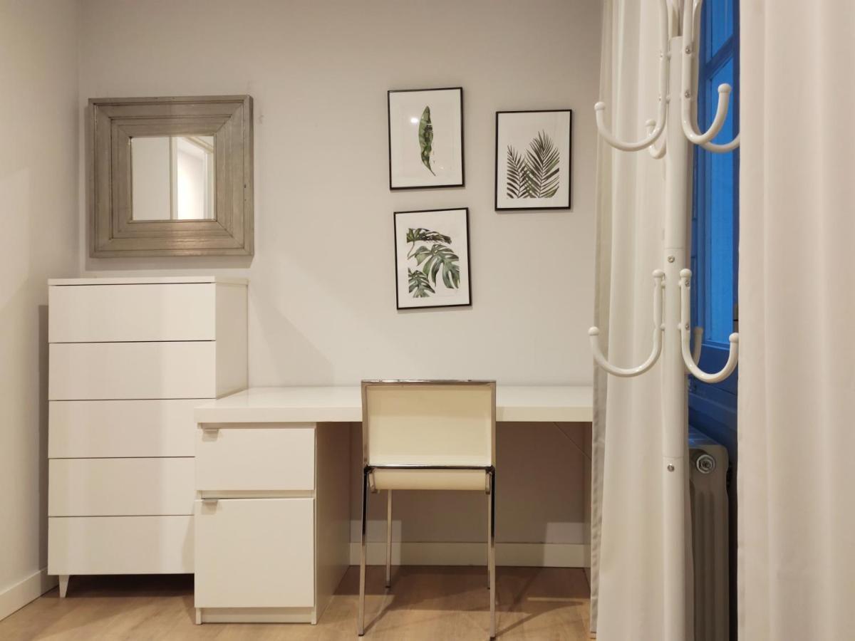 Apartamento En Pleno Centro Al Lado Catedral. Wifi. Appartement Burgo Buitenkant foto